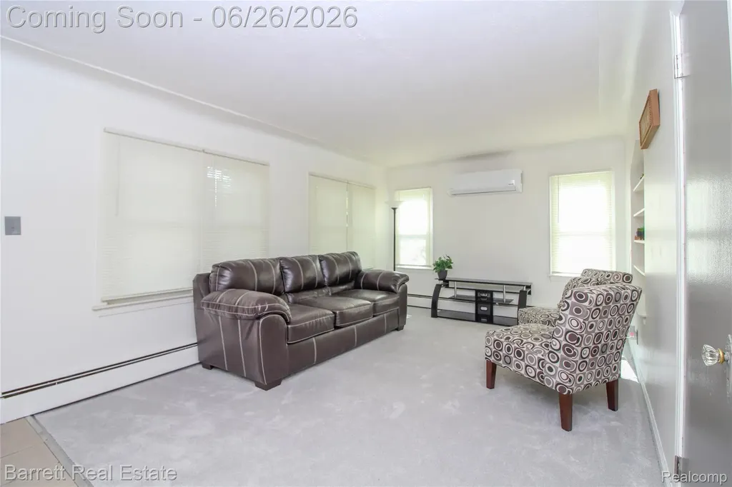20998 Westhaven Avenue Southfield City MI 48075