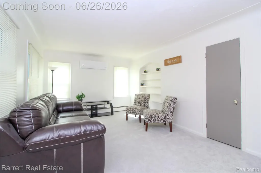 20998 Westhaven Avenue Southfield City MI 48075