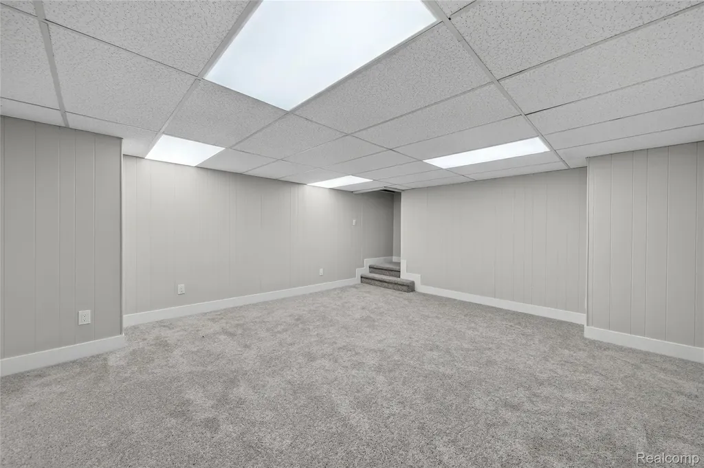 23435 Stonehenge Boulevard Novi City MI 48375