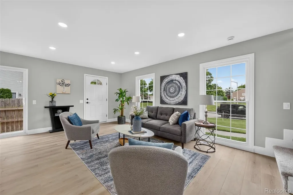 23435 Stonehenge Boulevard Novi City MI 48375