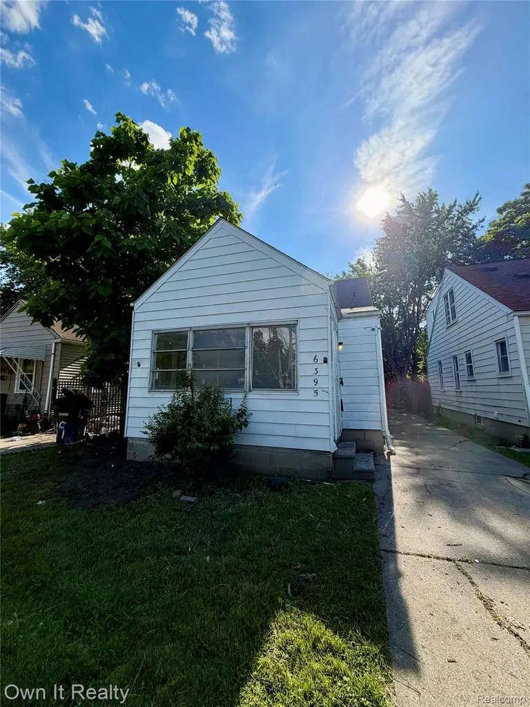 6395 Westwood Street Detroit City MI 48228