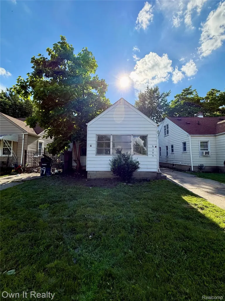 6395 Westwood Street Detroit City MI 48228