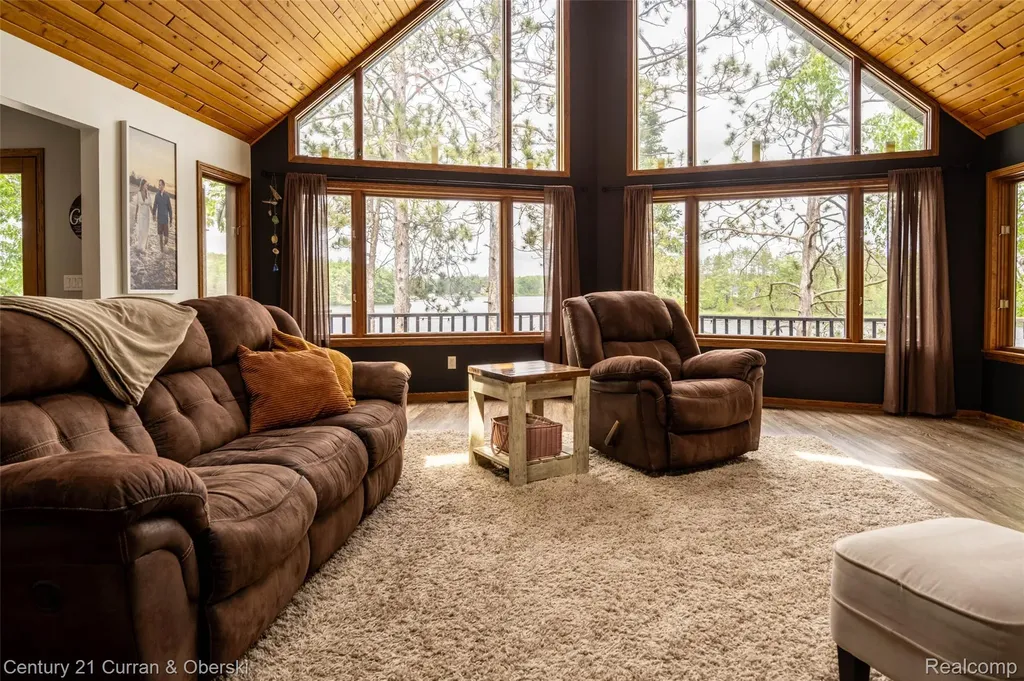 8775 Winding Ridge Drive Bismarck Township MI 49759