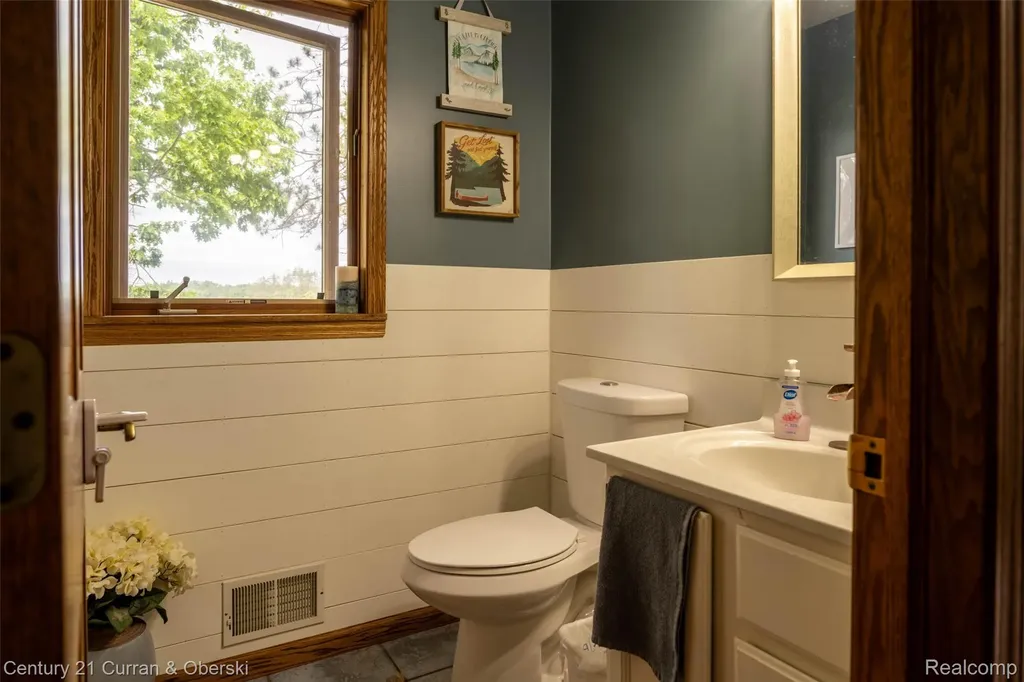 8775 Winding Ridge Drive Bismarck Township MI 49759