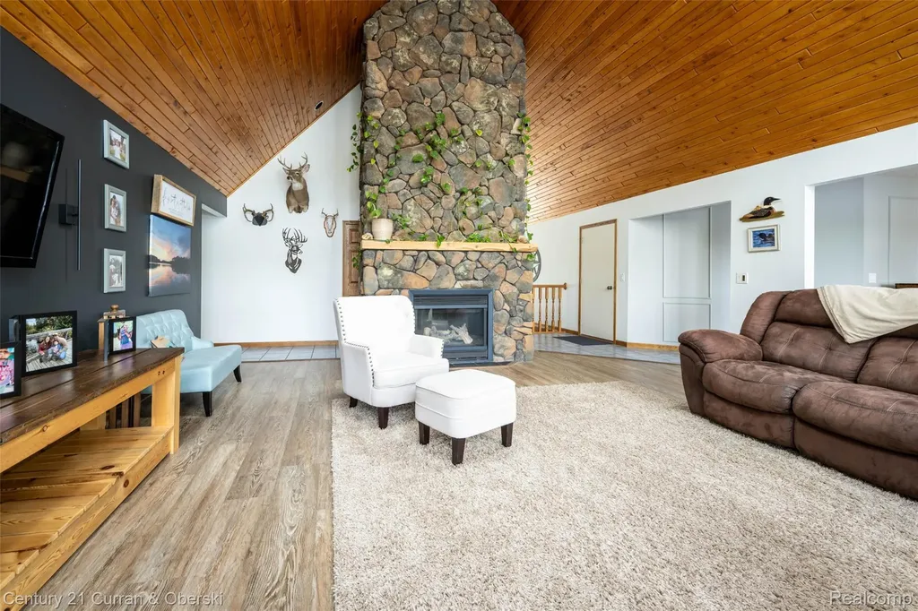 8775 Winding Ridge Drive Bismarck Township MI 49759