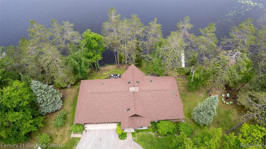 8775 Winding Ridge Drive Bismarck Township MI 49759