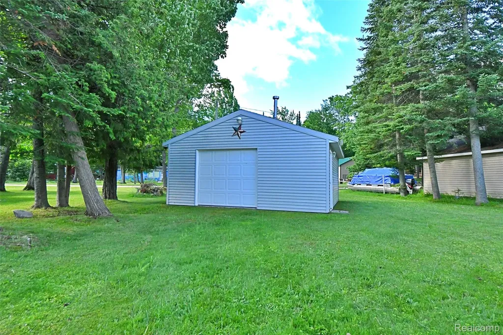 6622 Sunset Drive Richfield Township MI 48656