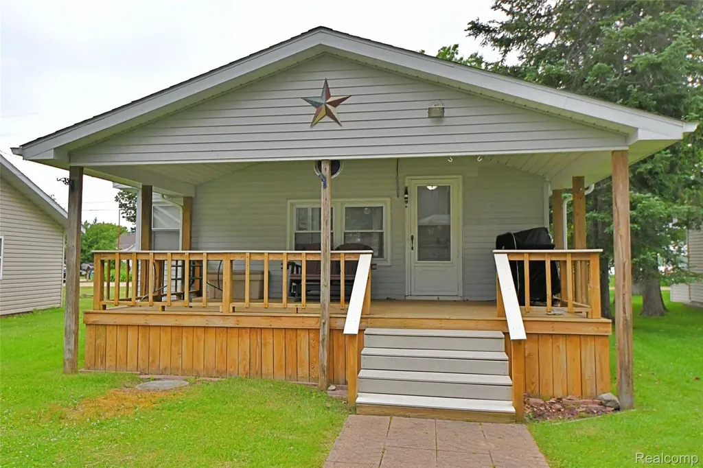 6622 Sunset Drive Richfield Township MI 48656