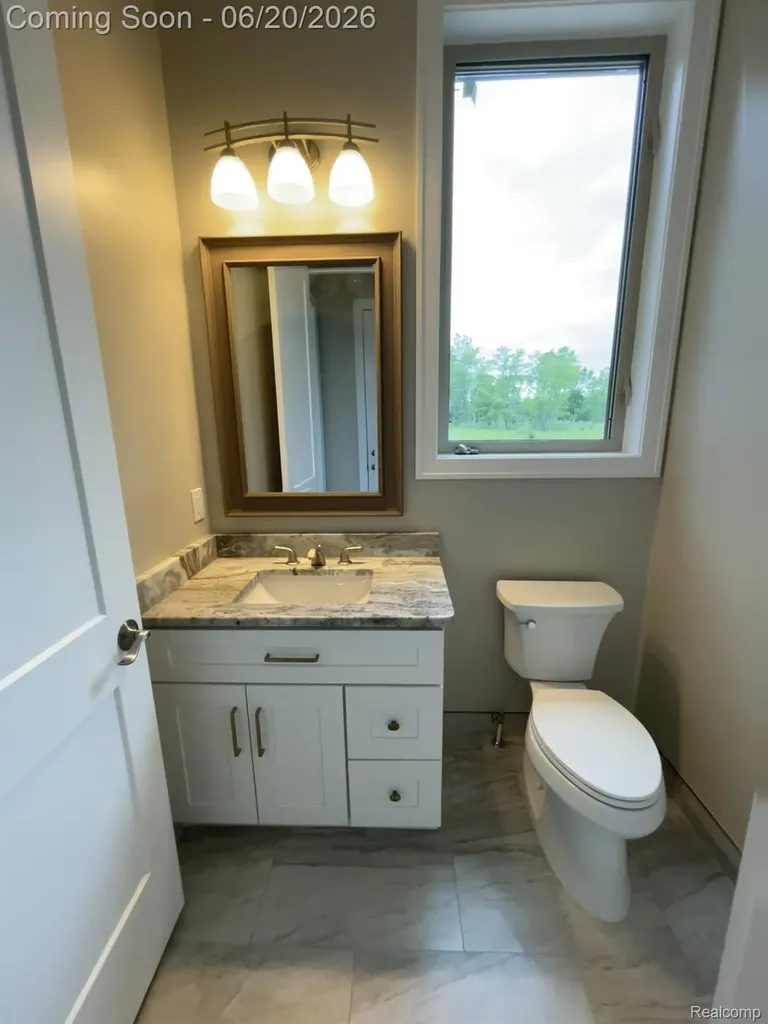 68651 Lake Angela Pointe Richmond City MI 48062