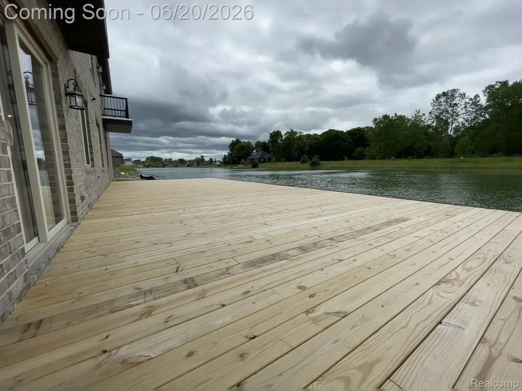 68651 Lake Angela Pointe Richmond City MI 48062