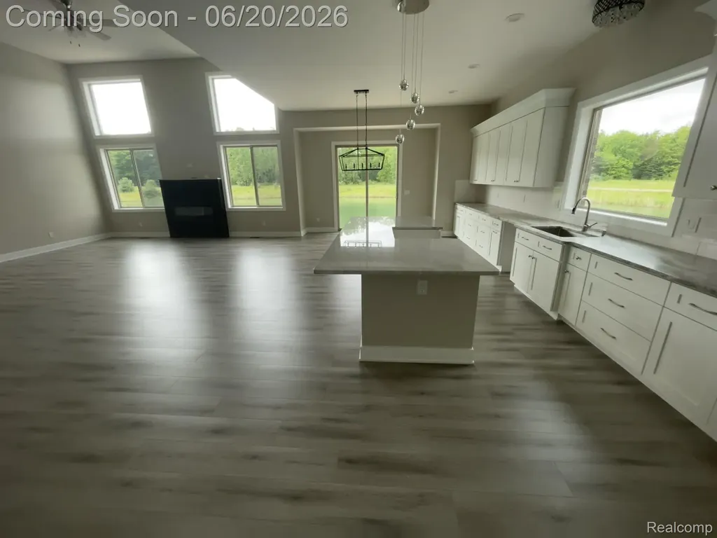 68651 Lake Angela Pointe Richmond City MI 48062