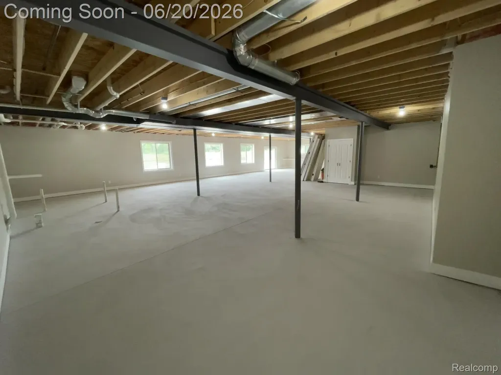 68651 Lake Angela Pointe Richmond City MI 48062