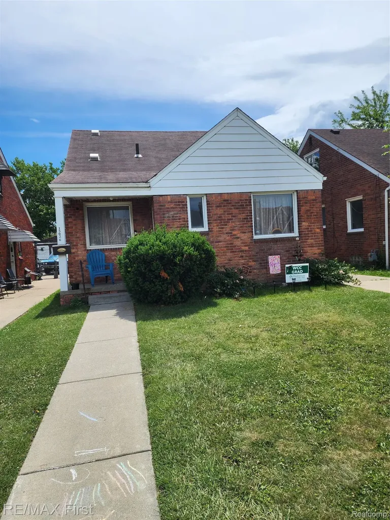15026 Eastburn Street Detroit City MI 48205