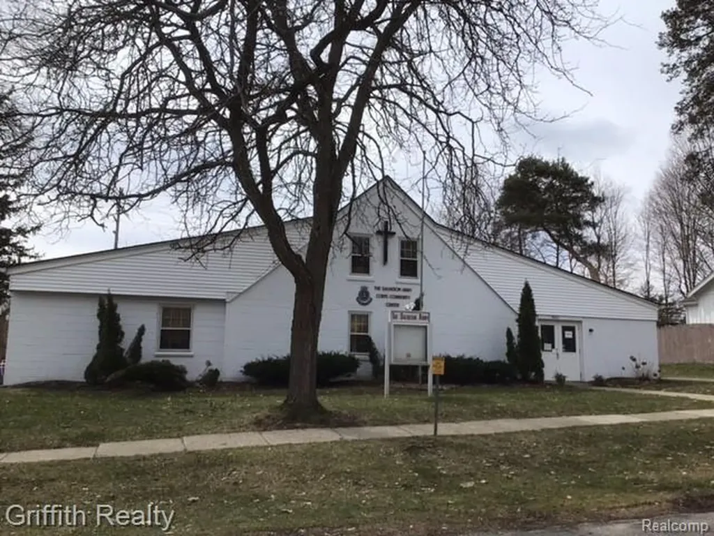 503 Lake Street Howell City MI 48843