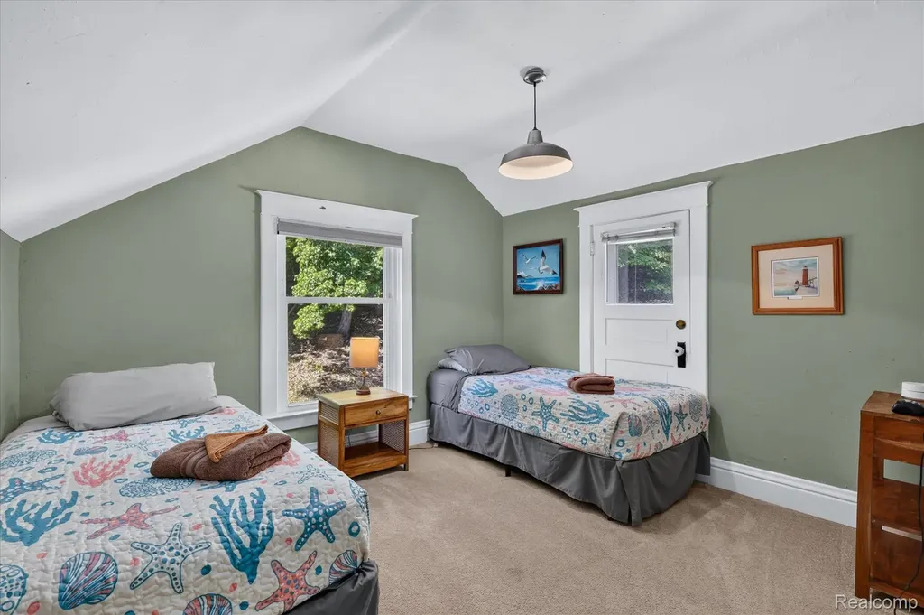 398 Howard Avenue Grand Haven City MI 49417