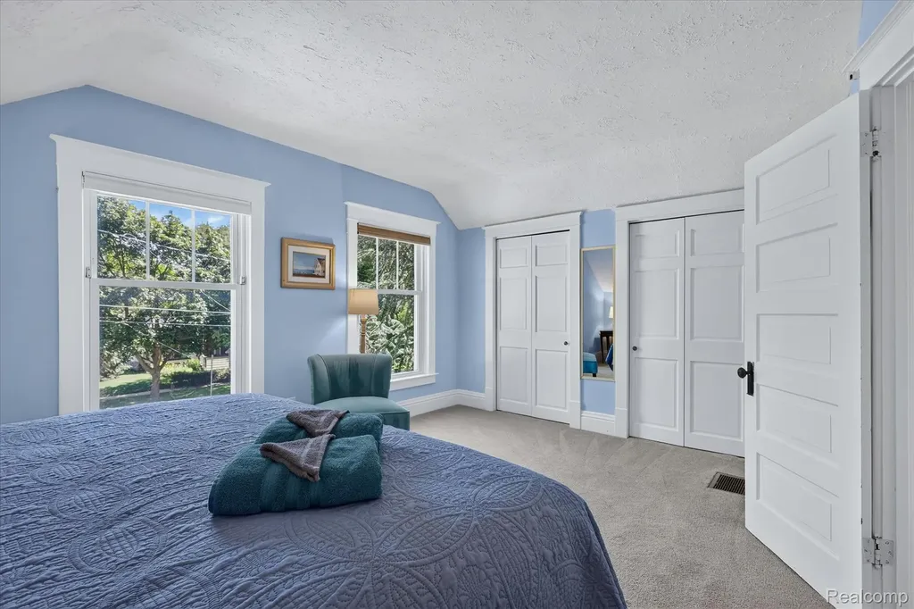 398 Howard Avenue Grand Haven City MI 49417