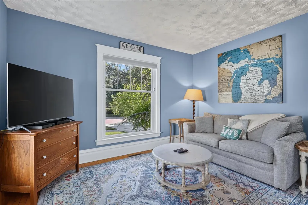 398 Howard Avenue Grand Haven City MI 49417
