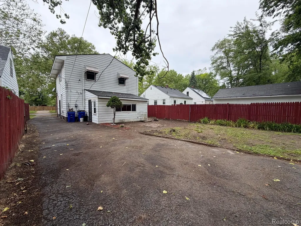 19940 Strasburg Street Detroit City MI 48205