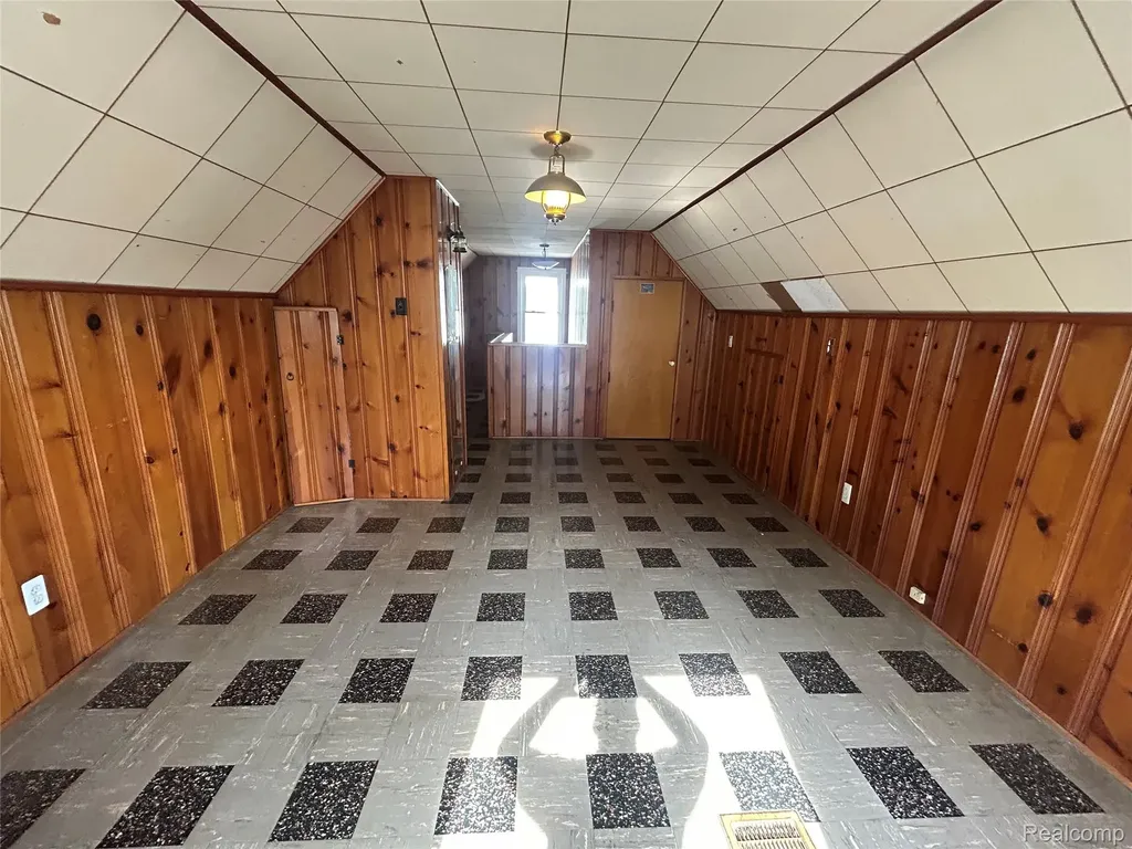 2022 E Lincoln Avenue Royal Oak City MI 48067