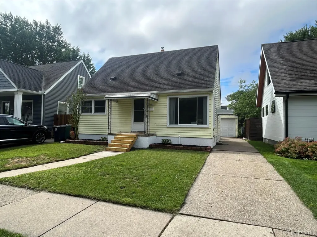 2022 E Lincoln Avenue Royal Oak City MI 48067