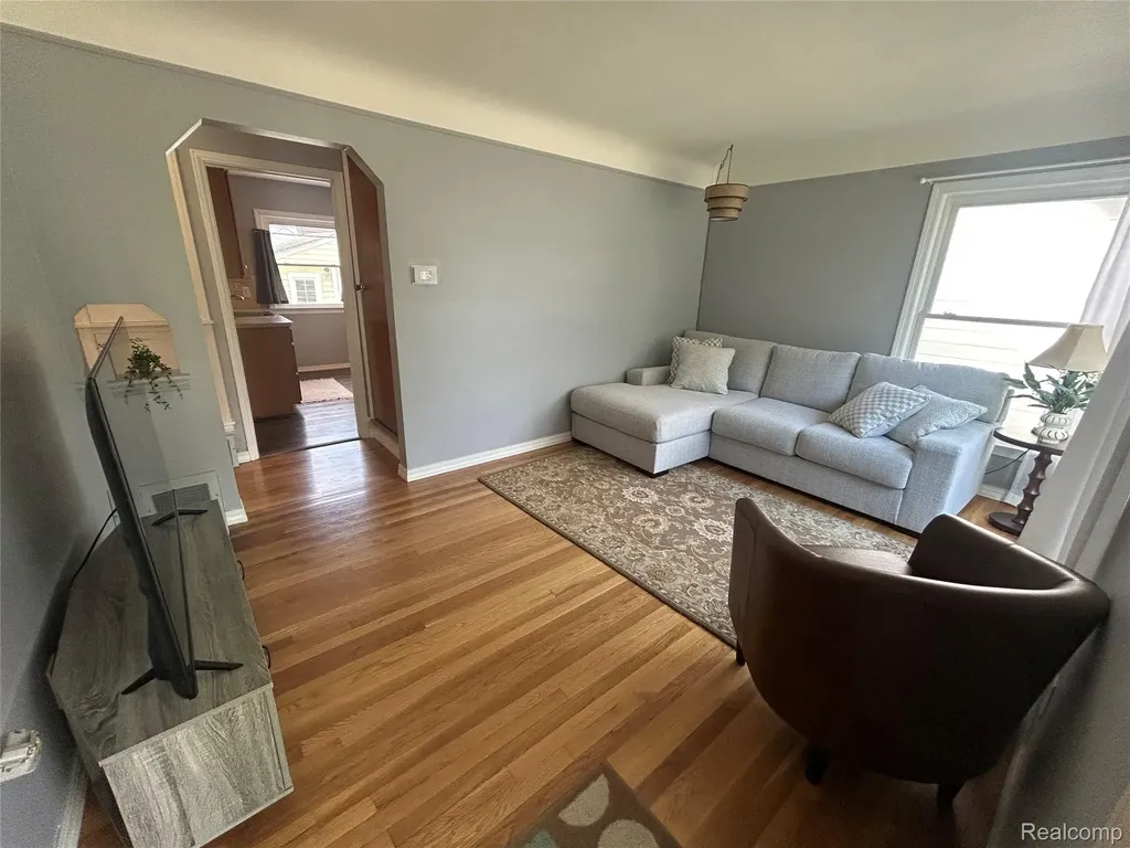 2022 E Lincoln Avenue Royal Oak City MI 48067
