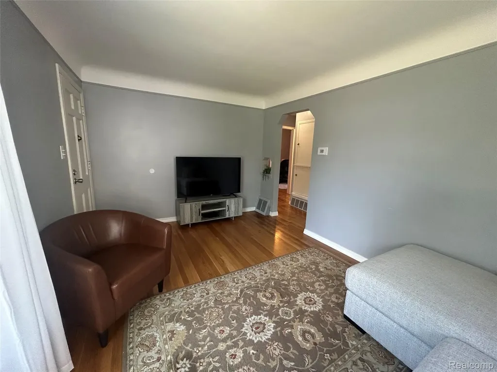 2022 E Lincoln Avenue Royal Oak City MI 48067