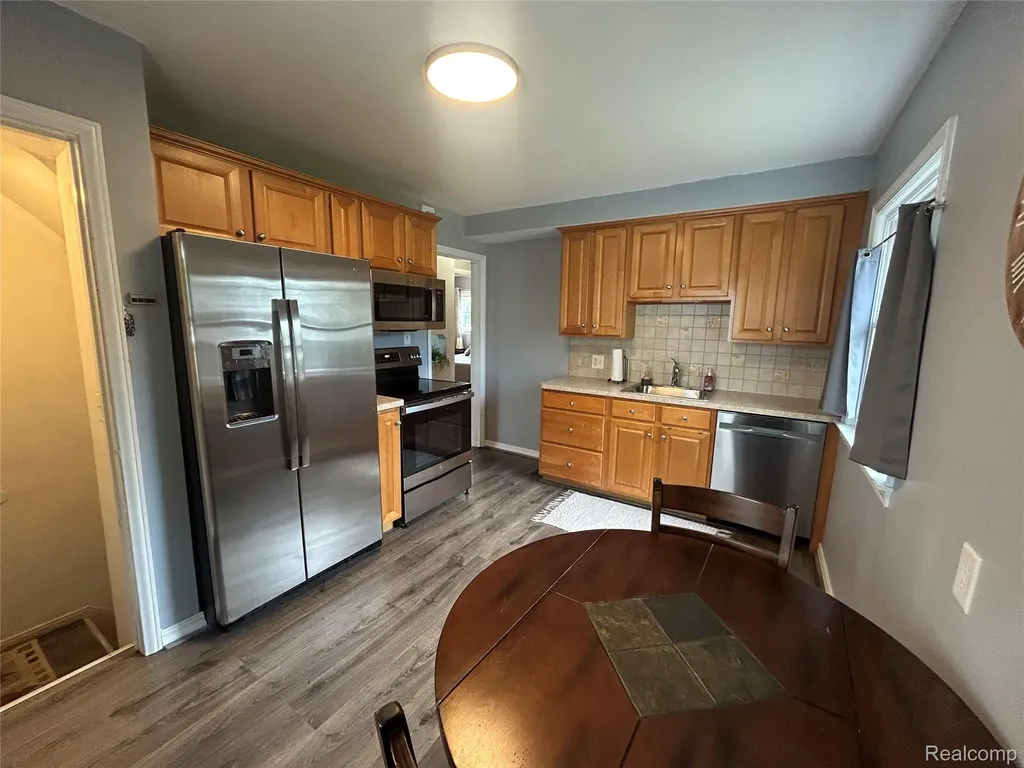 2022 E Lincoln Avenue Royal Oak City MI 48067