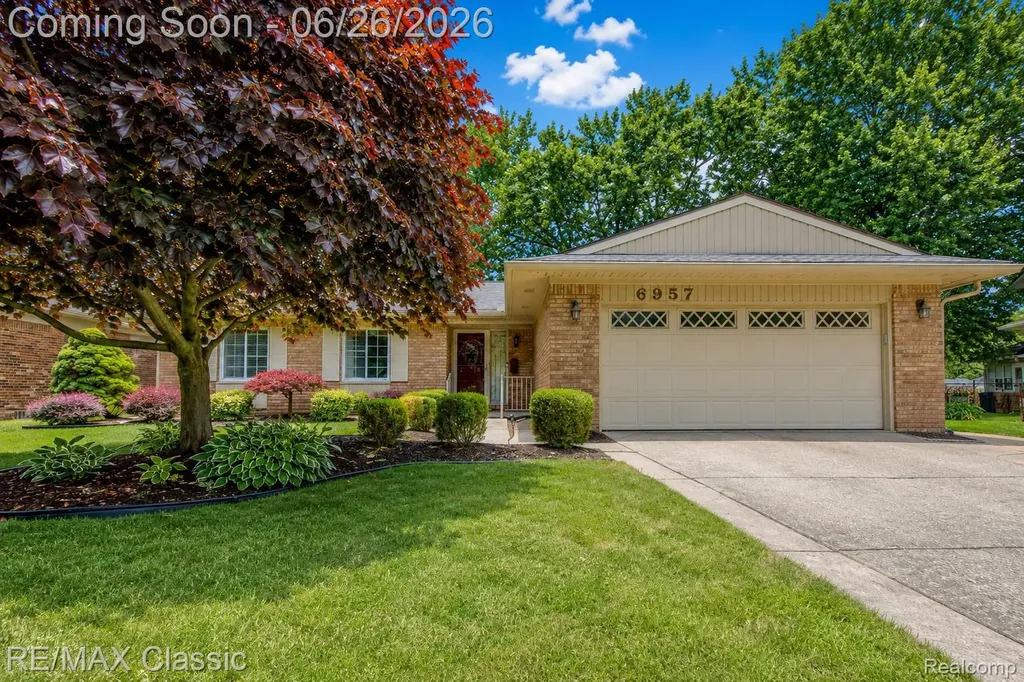 6957 Carriage Hills Drive Canton Charter Township MI 48187