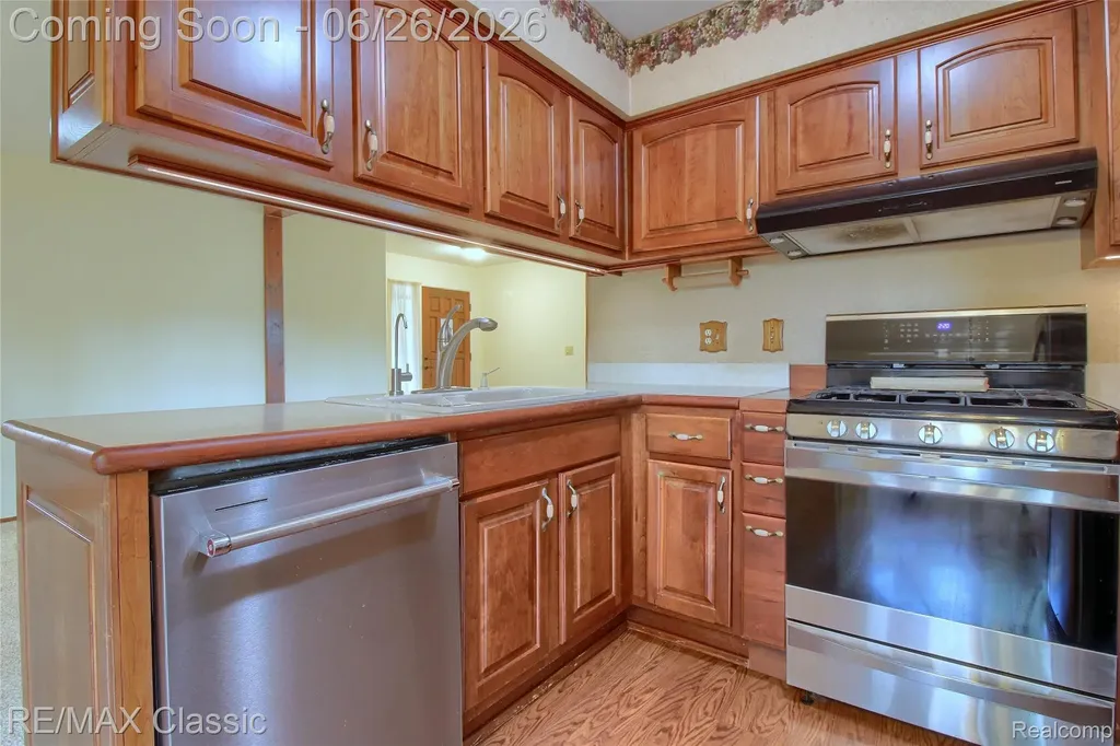 6957 Carriage Hills Drive Canton Charter Township MI 48187