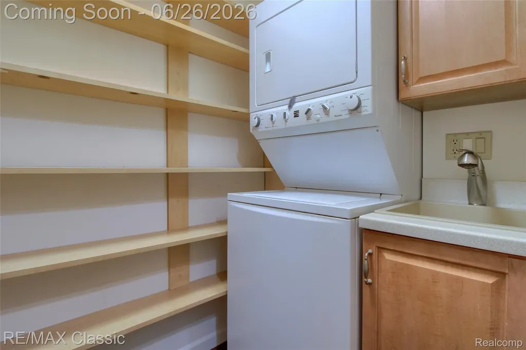 6957 Carriage Hills Drive Canton Charter Township MI 48187