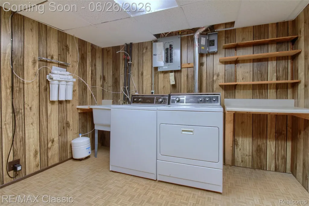 6957 Carriage Hills Drive Canton Charter Township MI 48187
