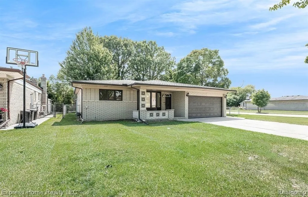 35526 Dunston Drive Sterling Heights City MI 48310