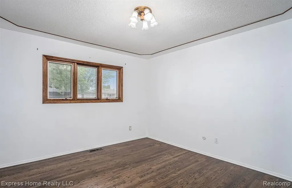 35526 Dunston Drive Sterling Heights City MI 48310