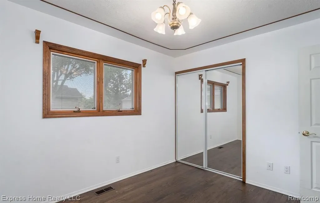 35526 Dunston Drive Sterling Heights City MI 48310
