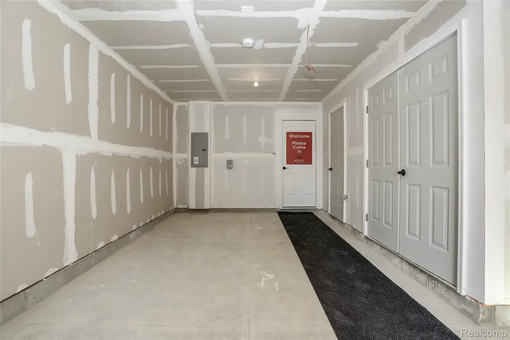 30033 Center Street Lyon Charter Township MI 48165