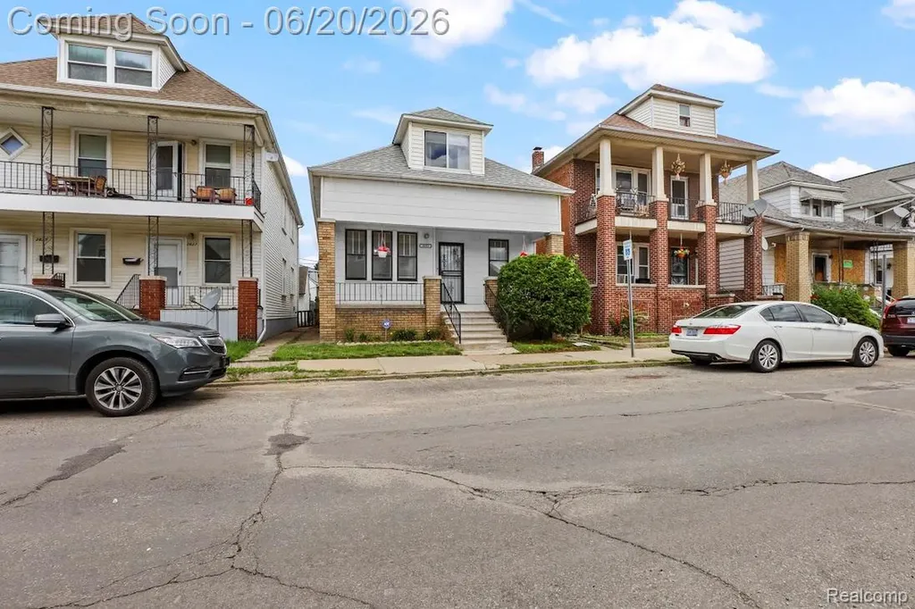 2633 Commor Street Hamtramck City MI 48212