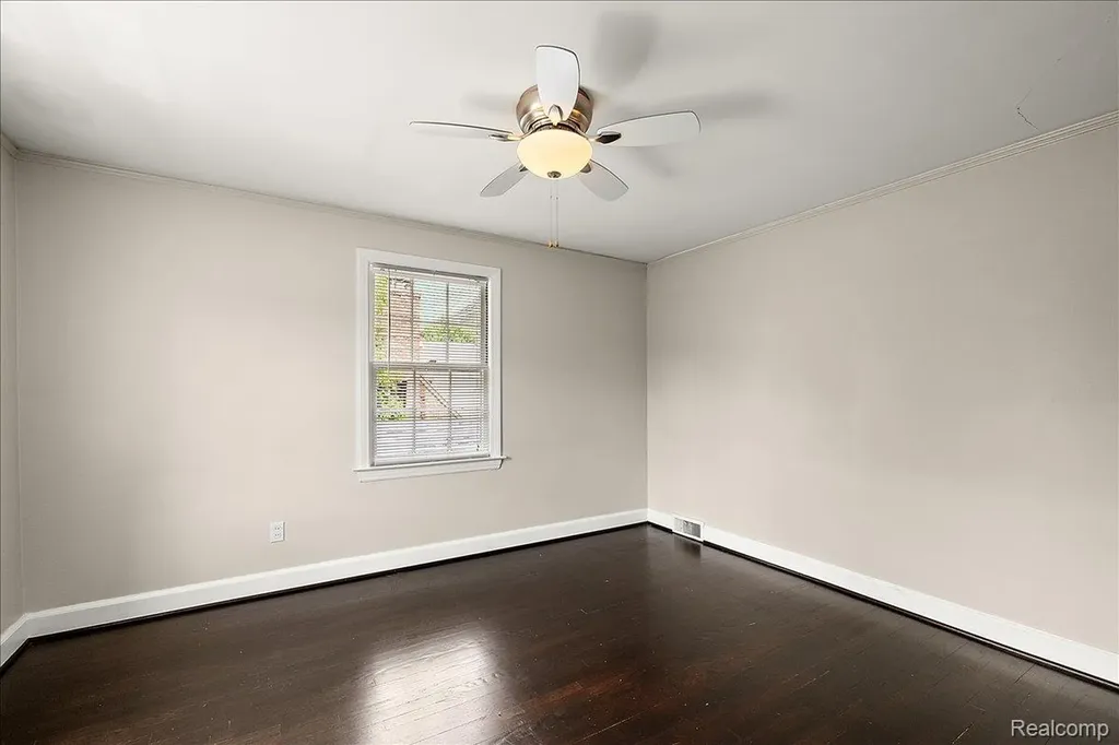 1051 Devonshire Road Grosse Pointe Park City MI 48230