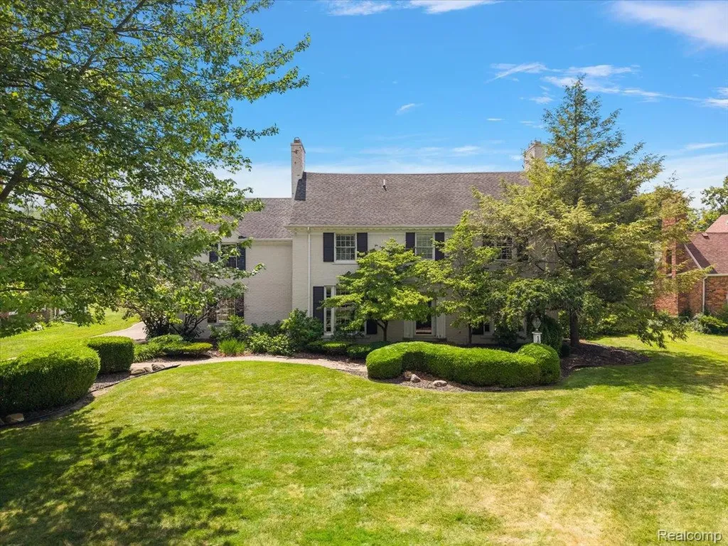 1051 Devonshire Road Grosse Pointe Park City MI 48230