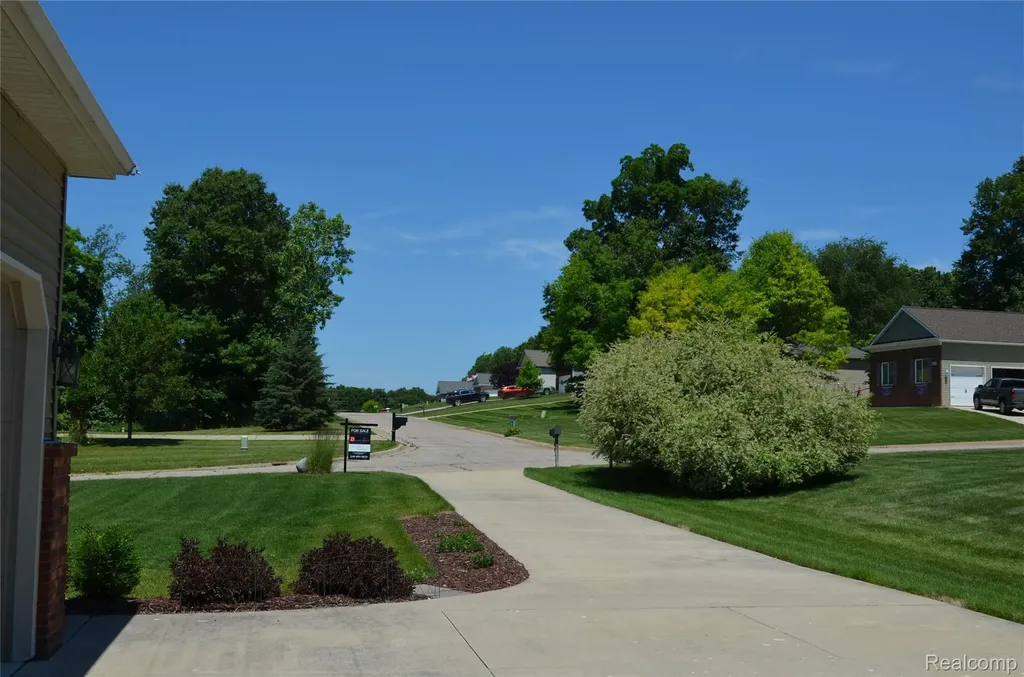 697 Lee Court Brandon Charter Township MI 48371