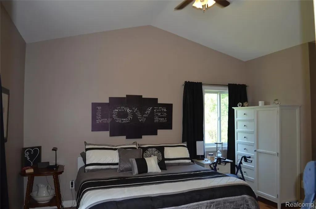 697 Lee Court Brandon Charter Township MI 48371