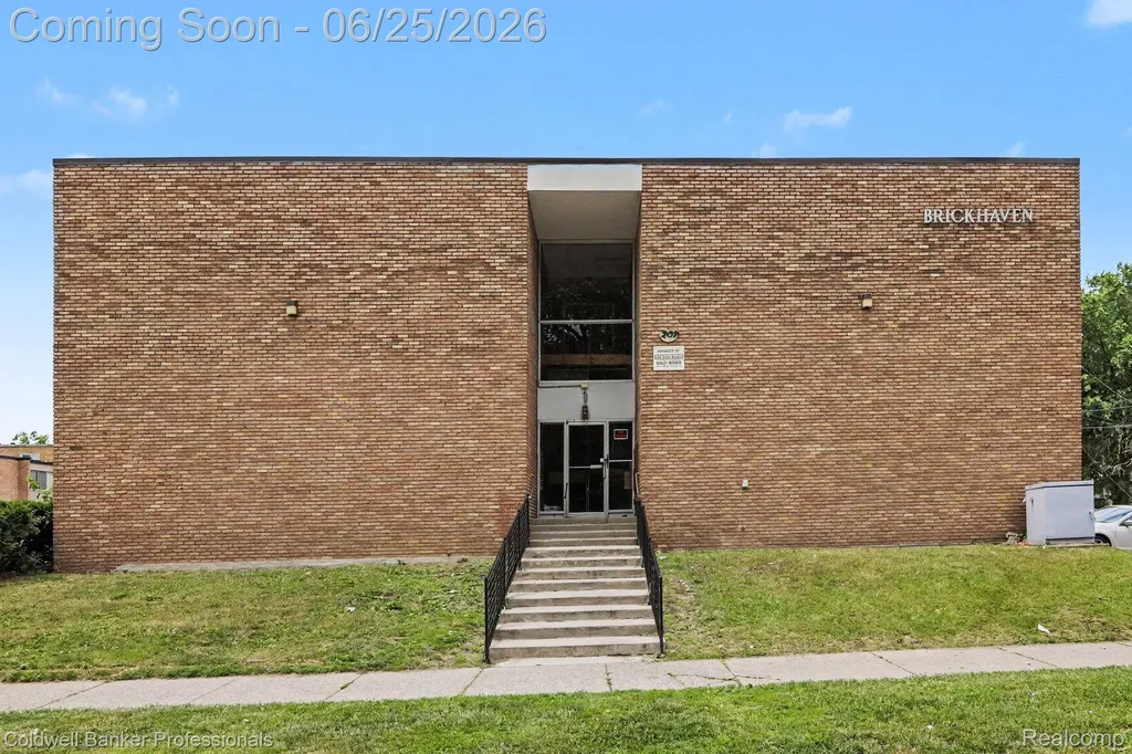 207 Ballard St Street Ypsilanti City MI 48197