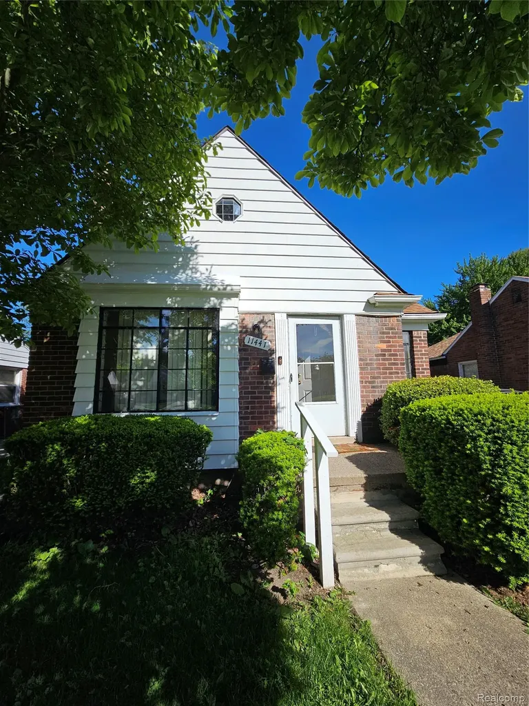 11441 Balfour Road Detroit City MI 48224