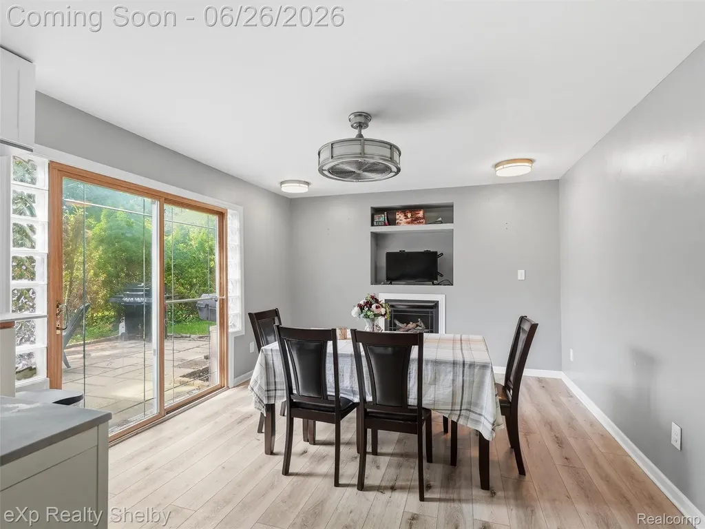 28286 Red Leaf Lane Southfield City MI 48076