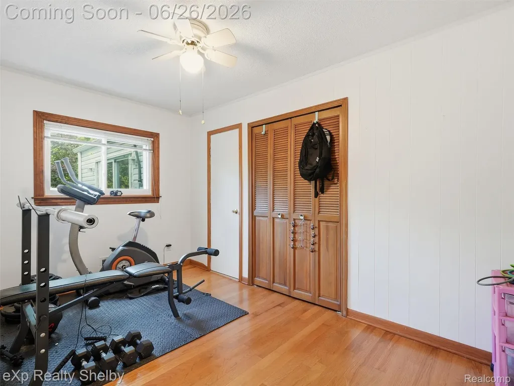 28286 Red Leaf Lane Southfield City MI 48076