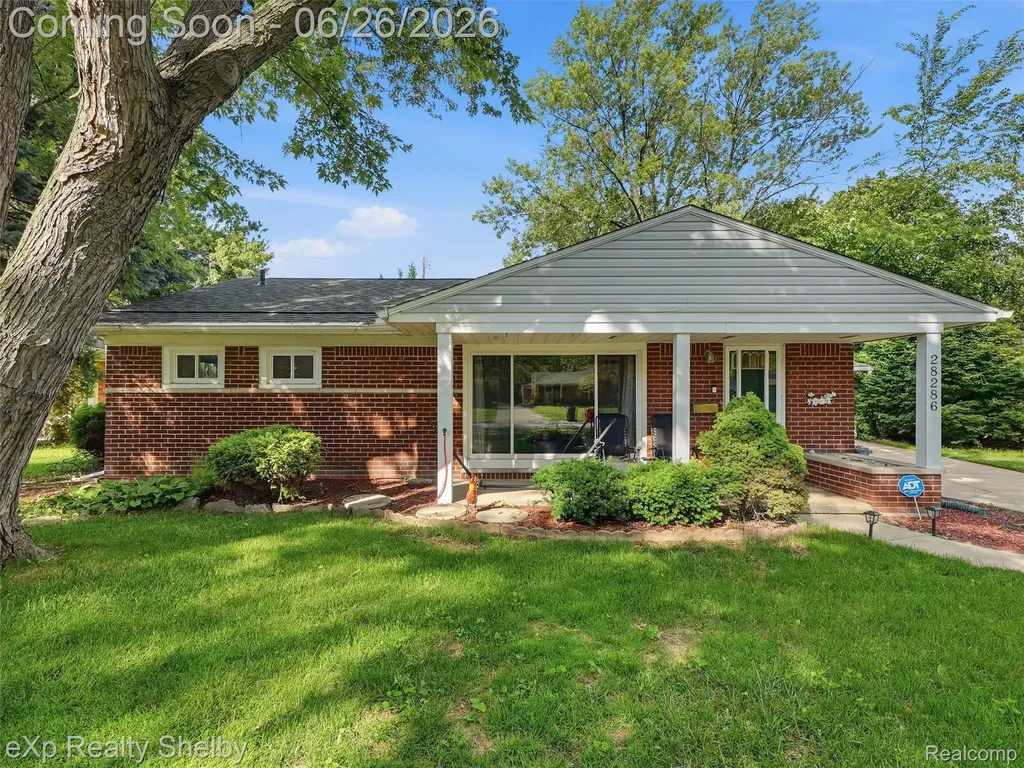 28286 Red Leaf Lane Southfield City MI 48076
