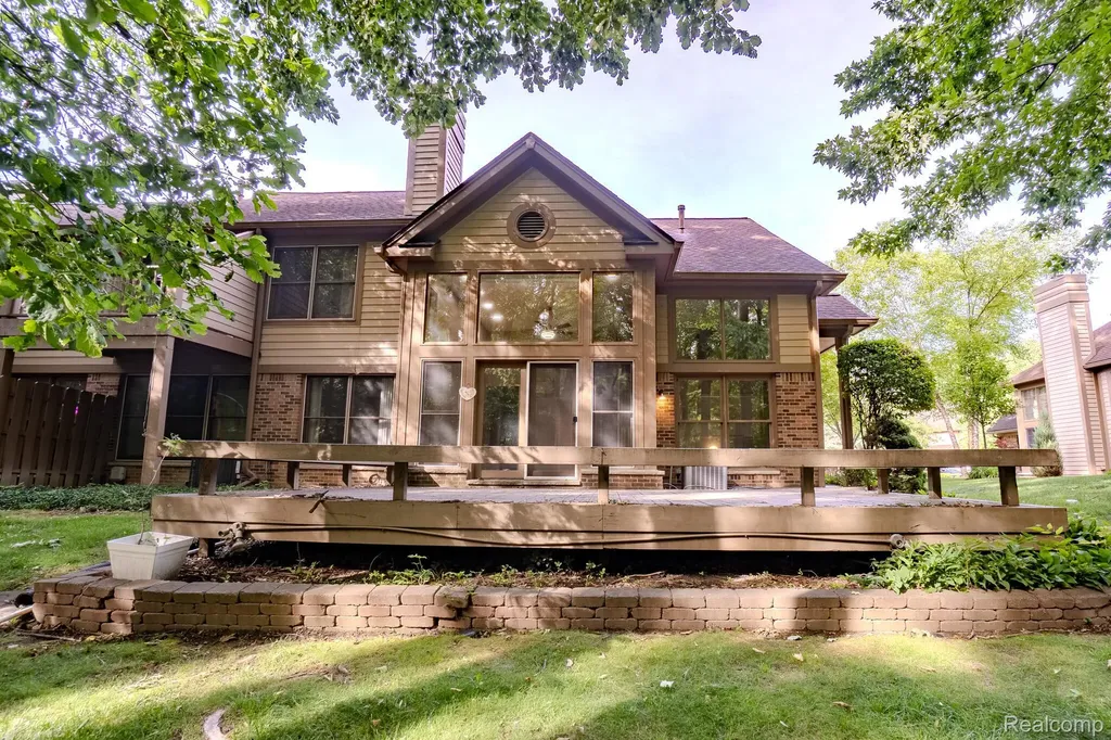 5235 Royal Vale Lane Dearborn City MI 48126