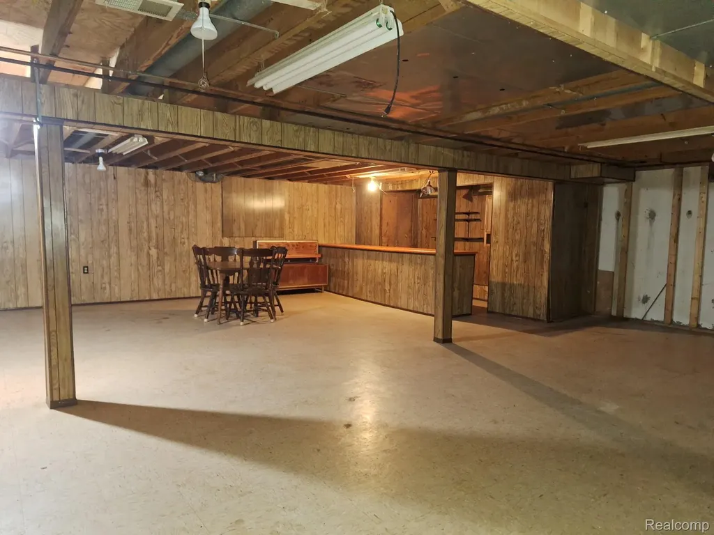 12815 Shery Lane Southgate City MI 48195