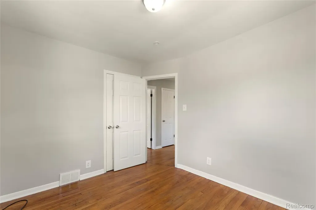 6869 Buhr Street Detroit City MI 48212