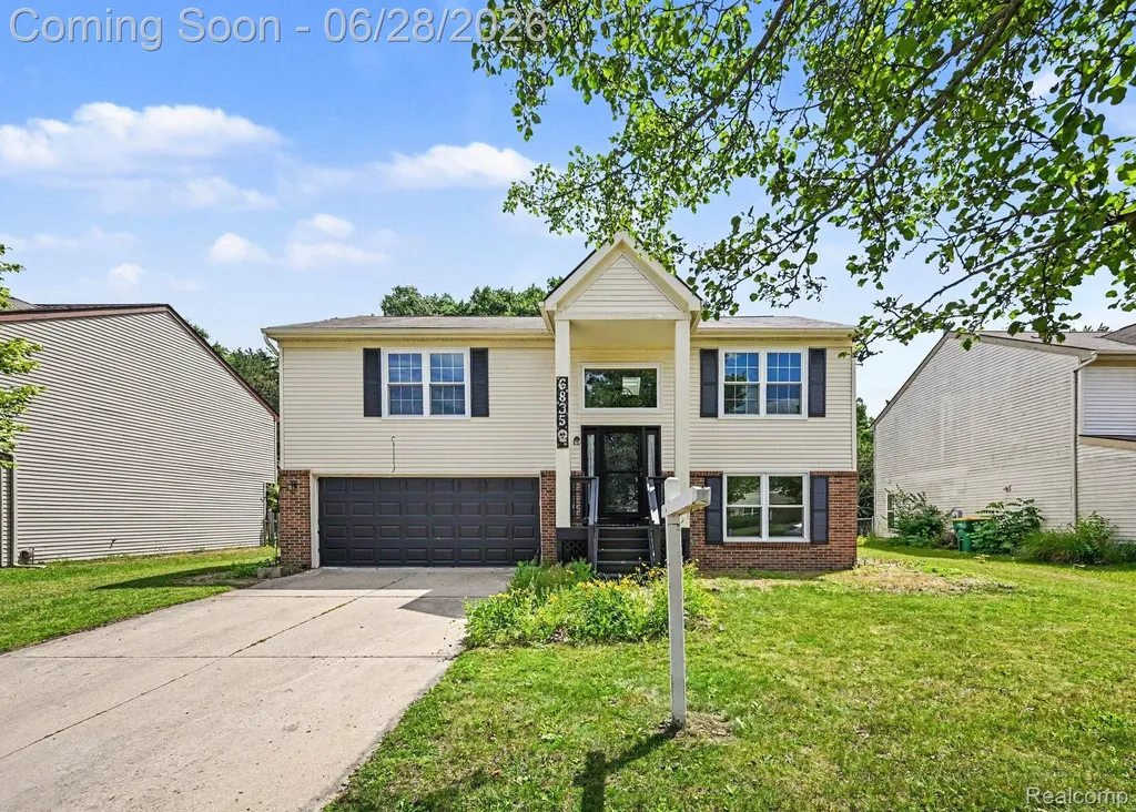 6835 Maplelawn Drive Ypsilanti Charter Township MI 48197
