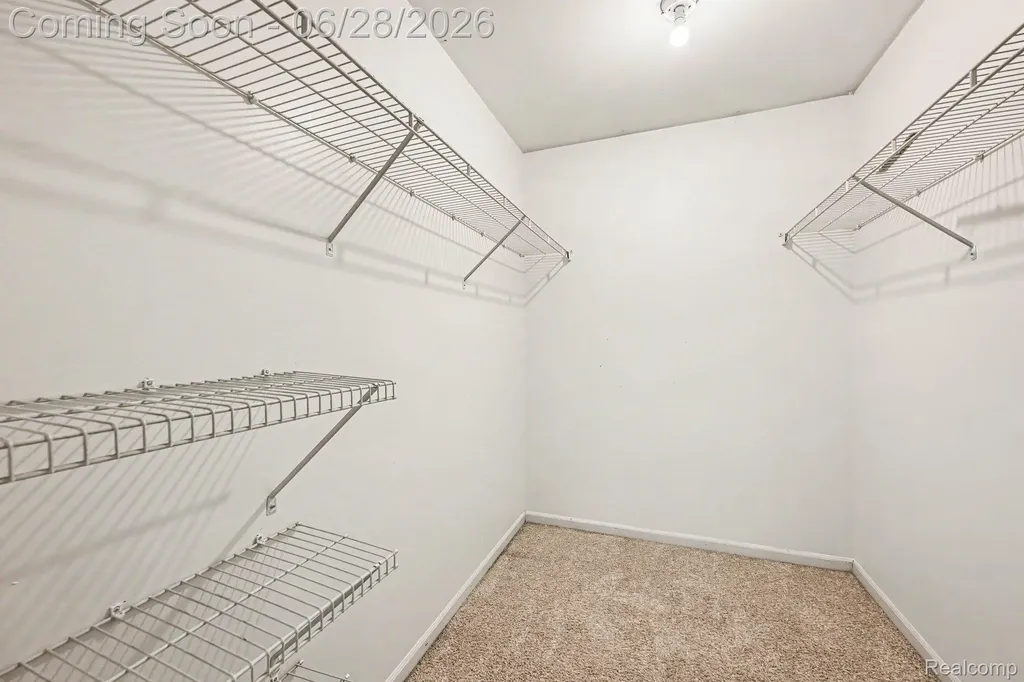 6835 Maplelawn Drive Ypsilanti Charter Township MI 48197
